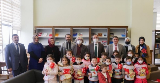 Anaokulu öğrencilerine kitap sevgisi aşılandı