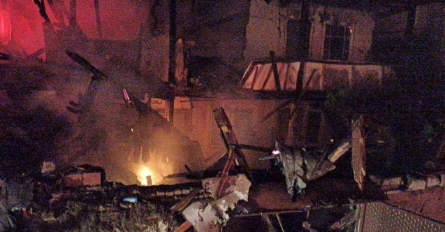 Amasya’da iki ev yandı