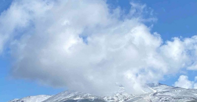 Güroymak’ta kar yağışı