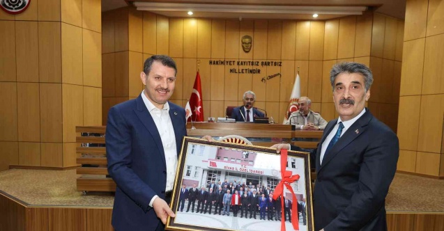 Vali Ayhan, İl Genel Meclisine veda etti