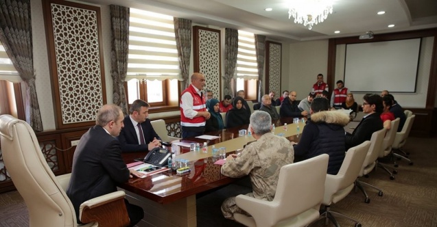 Vali Epcim göçmen kanaat önderleriyle buluştu