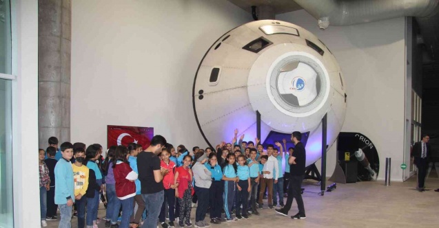 Cumhurbaşkanının açıklamalarından sonra NASA uzay sergisine yoğun ilgi