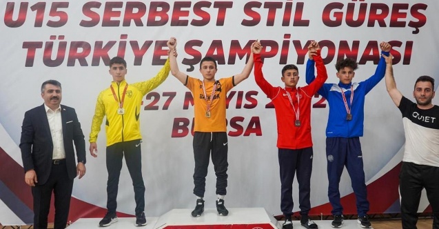 Enes Kavlu, Türkiye şampiyonu oldu