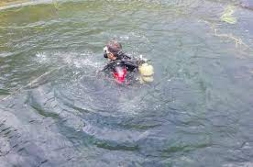 Havuza giren genç boğuldu