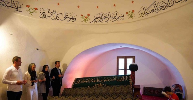 İBB Başkanı Ekrem İmamoğlu’ndan Şeyh Edebali ve Ertuğrul Gazi türbelerine ziyaret