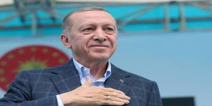 Cumhurbaşkanı Recep Tayyip Erdoğan  Üst Düzey Yöneticilere Yapılacak Olan 30 Bin TL Seyyanen Zammı İptal Etti