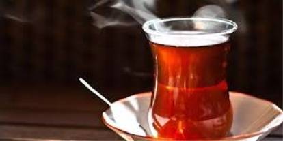 Öğretmenler Odasında Dehşet: Meslektaşına Kaynar Çayla Saldırdı!