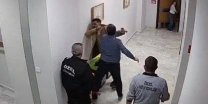 Güvenlik Görevlilerinin Gözü Önünde Personelini Darp Eden Hastane Müdürü Açığa Alındı