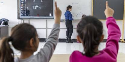 MEB’de Seminer Hesabı Değişti: Süre İki Haftaya Çıktı, Çocuklu Öğretmen Zor Durumda!