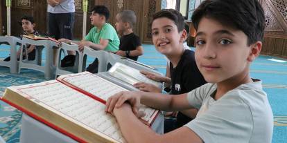 Diyanet Vakfı Öğrencilere Kur'an-ı Kerim Hediye Edecek